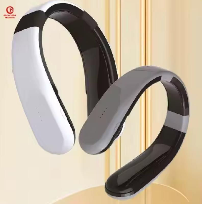 USB Charging Neck Warmer – Stay Cozy Anywhere