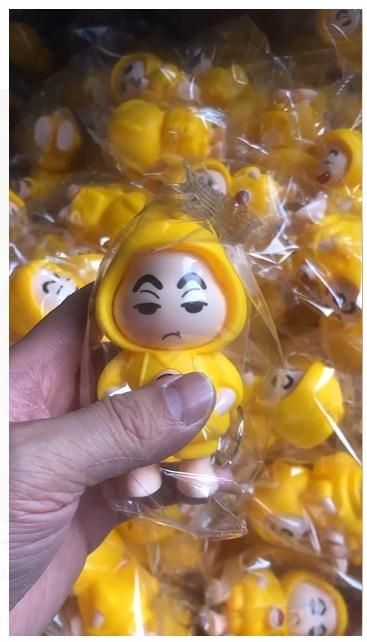 Shinchan Face Changing Keychain | Fun & Collectible