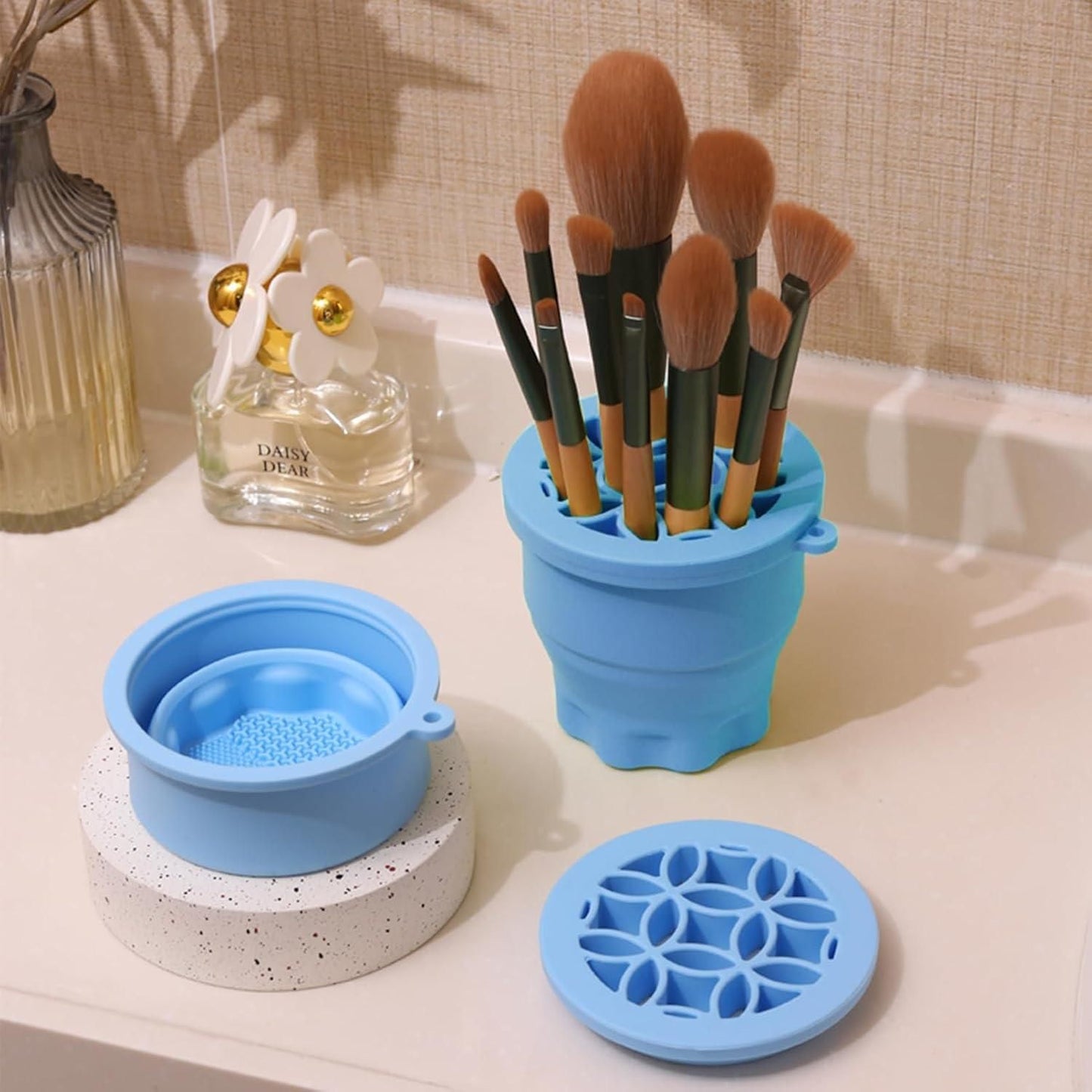 Silicon Makeup Brushes Cleaning Cup – Organizer & Cleaner